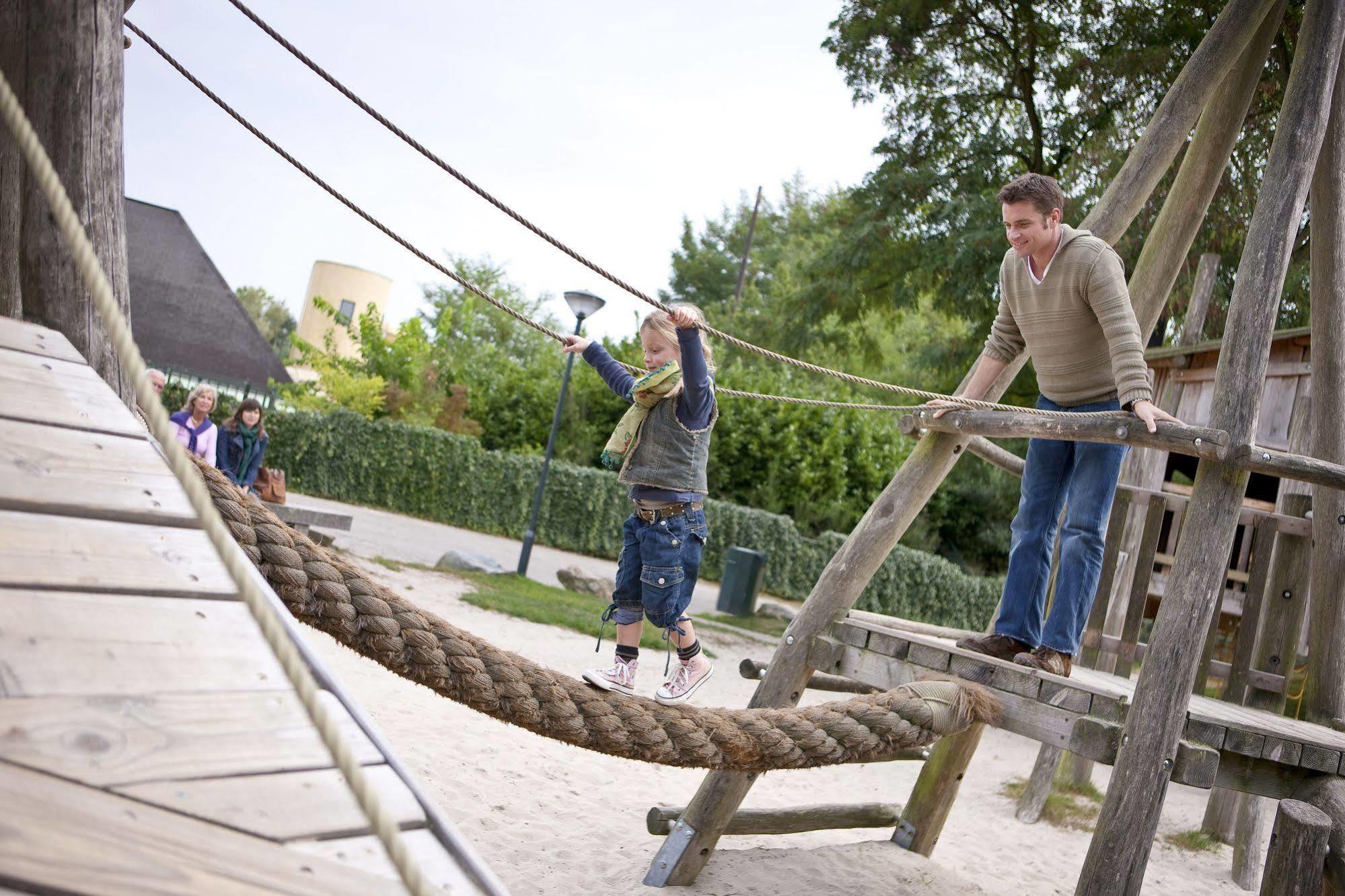 Center Parcs Limburgse Peel Limburg-Brabant Otel America Dış mekan fotoğraf